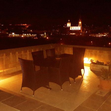Għajnsielem Luxury Apartment - Fort Chambray מראה חיצוני תמונה