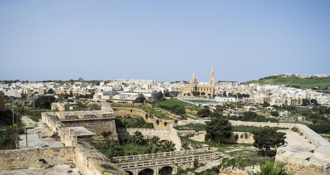 Għajnsielem Luxury Apartment - Fort Chambray מראה חיצוני תמונה